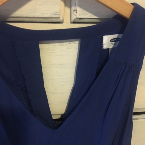 Cobalt blue Keyhole back tunic from Old Navy. - Picture 3 of 3